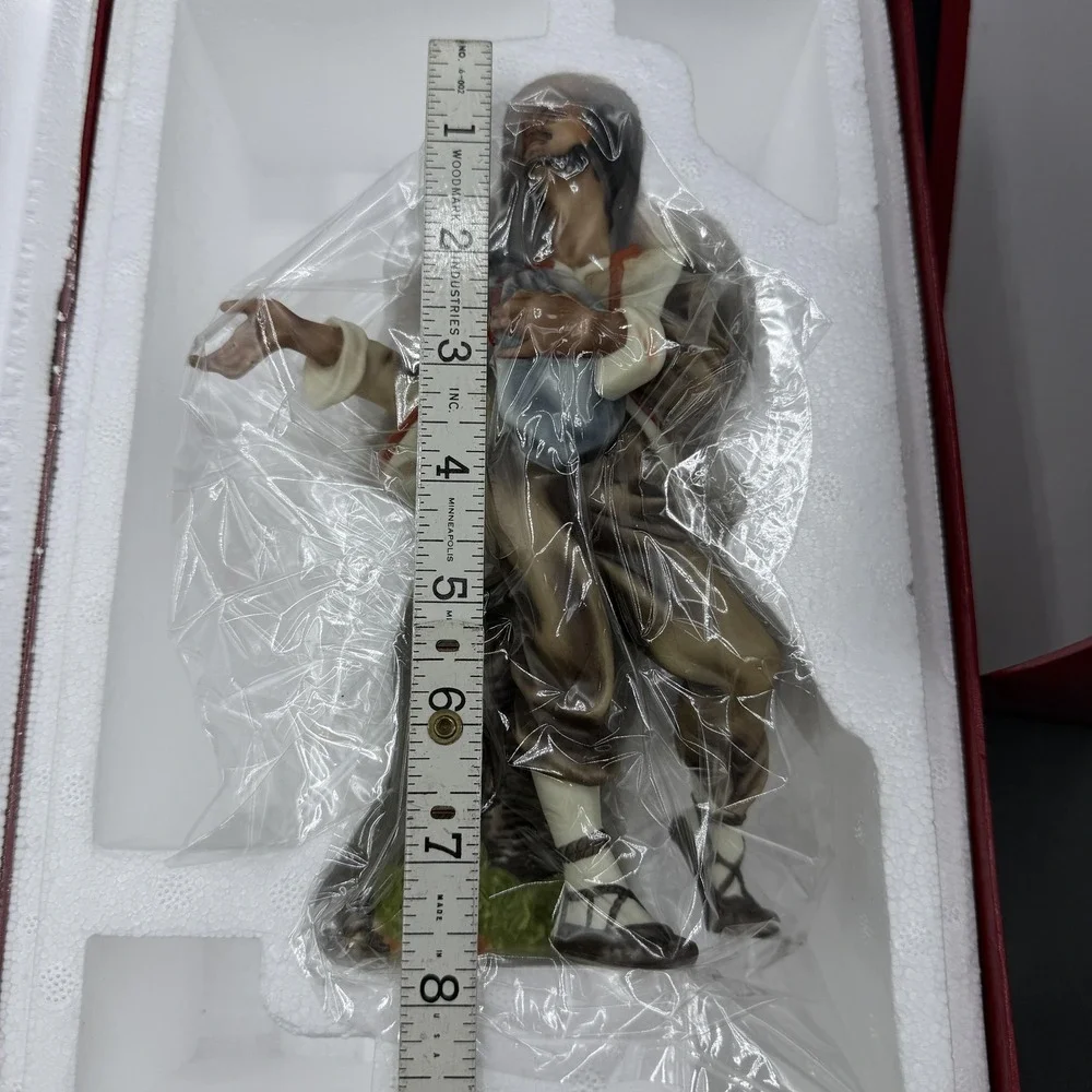 Edizioni Musei Vaticani Porcelain Shepherd Figurine Brown Medium Nativity Adults